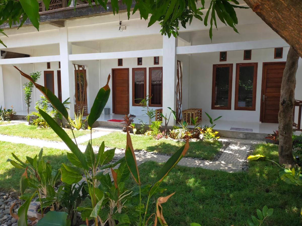Mango Room Mandalika Kuta  Buitenkant foto