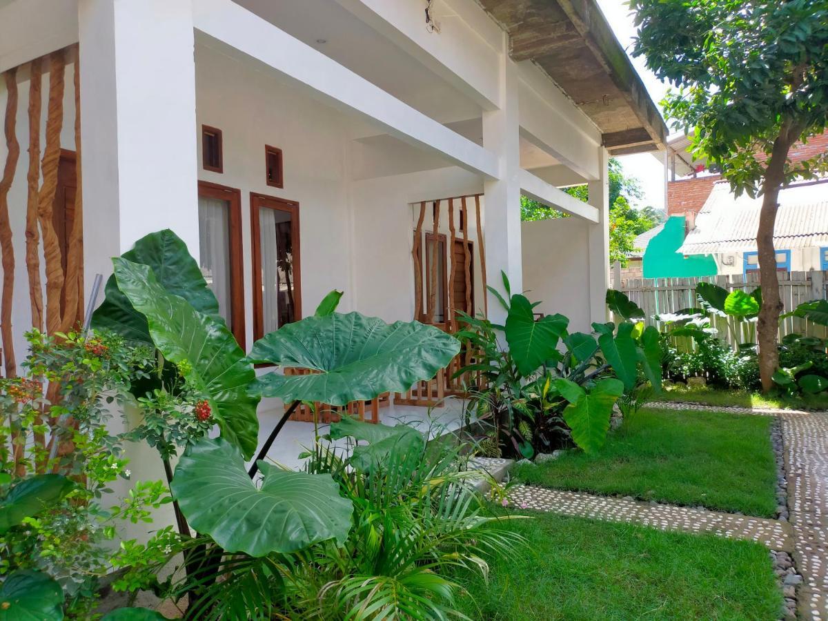 Mango Room Mandalika Kuta  Buitenkant foto